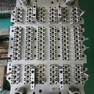Las piezas del molde de inyección de preforma de plástico PET a medida Abs/Pp/Pc/Pa66/Pvc