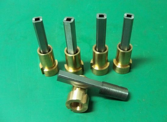 Núcleos de molde roscado de precisión.