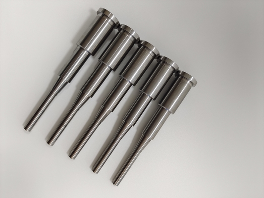 Componentes de moldeo de precisión SKH51 Ejector Pins And Sleeves para el embalaje diario