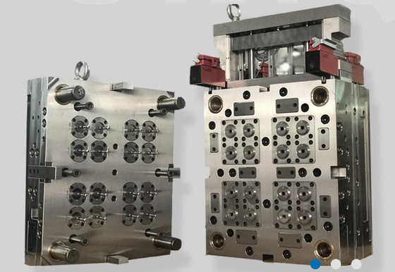 Molde de inyección de plástico médico de alta precisión para soluciones de producción fiables y eficientes