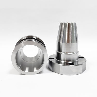 Núcleos de molde girado por CNC personalizados. Herramientas de precisión para moldes de tapa de botellas de agua mineral.