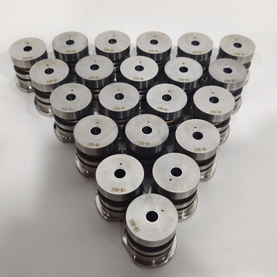 S136 Insertores de moho médico.