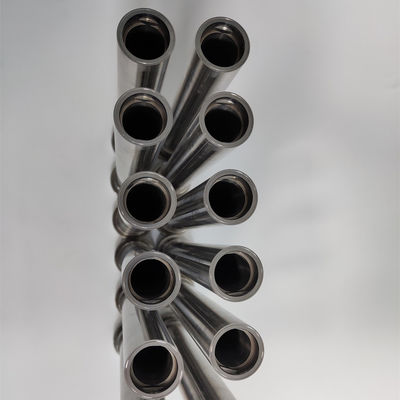 H13 / SKD61 Ejector Sleeves ---- Partes de molde personalizadas con agujeros de enfriamiento internos