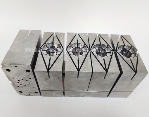 STAVAX (AISI 420) Inserciones de cavidad. Herramientas de precisión para envases de pared delgada.