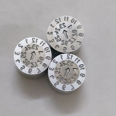 Molde de inyección de plástico Parte 3-capa fecha combinada inserta FD / FDA tamaño personalizado sello de fecha