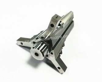 El molde plástico de Hitachi SKD61 parte la base plegable para el moldeo por inyección de la precisión